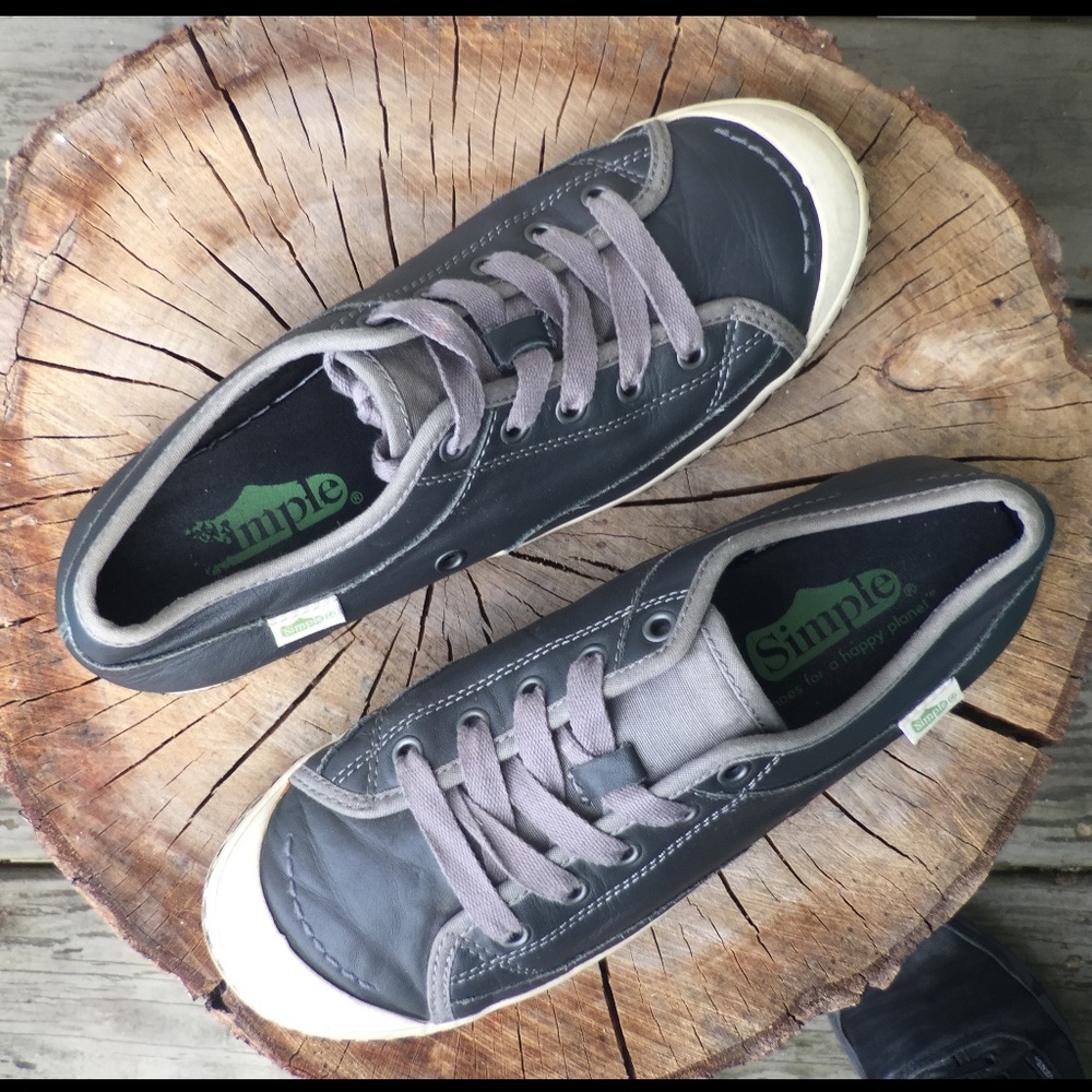 Simple Eco Sneakers casual slim